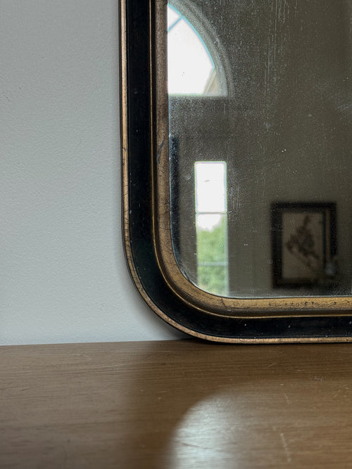 Antique Arched Mirror with Ornate Detailing